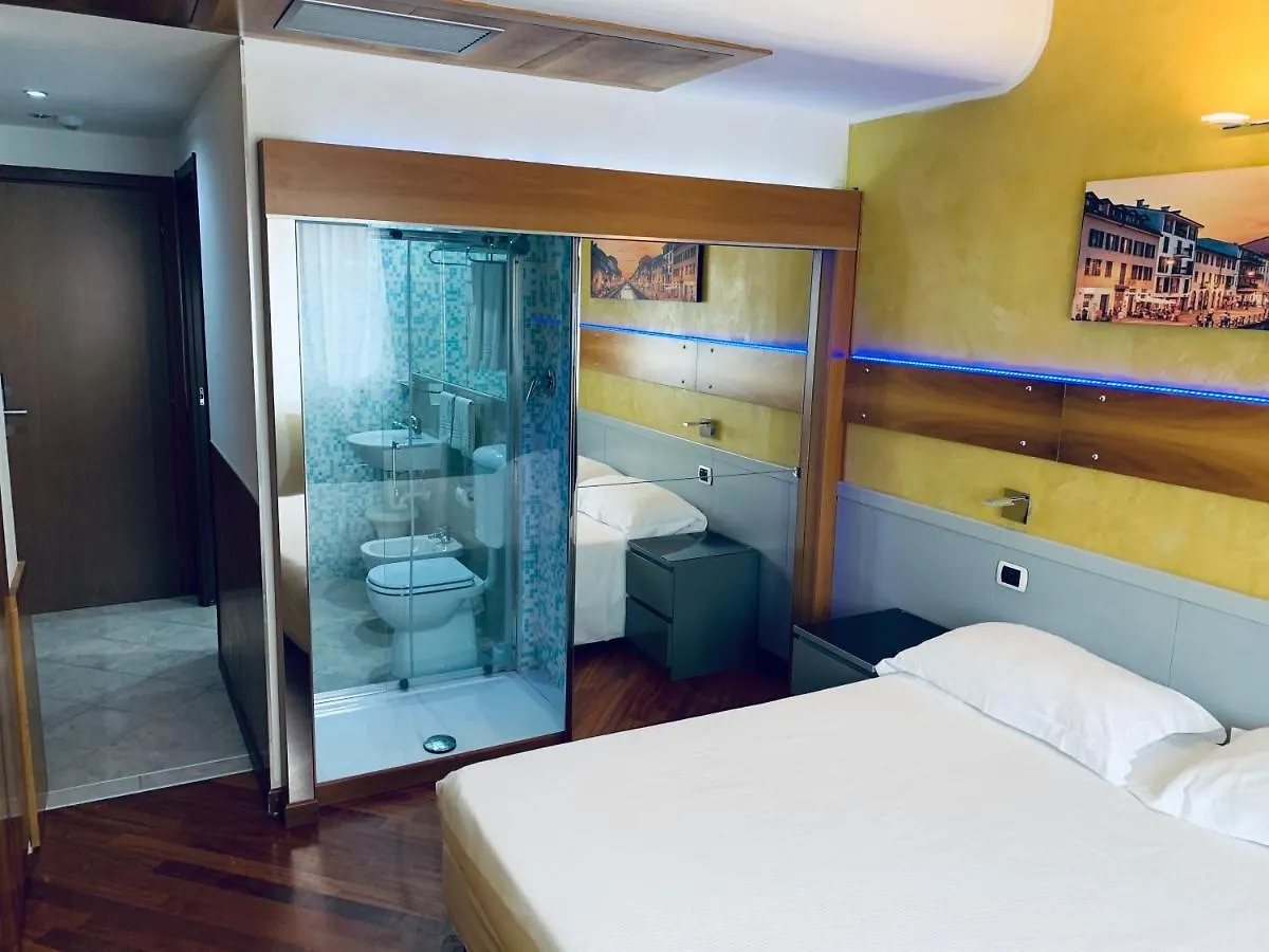 Hotel Malpensafiera Bernate Ticino 3*,  Italia