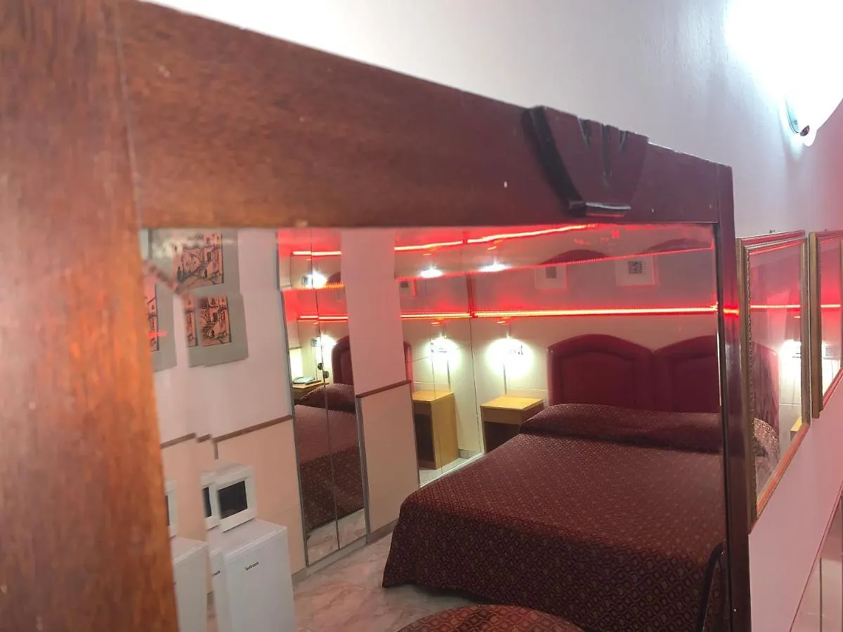 Hotel Malpensafiera Bernate Ticino 3*,  Italia