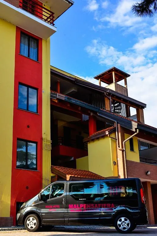 Hotel Malpensafiera Bernate Ticino Aparthotel