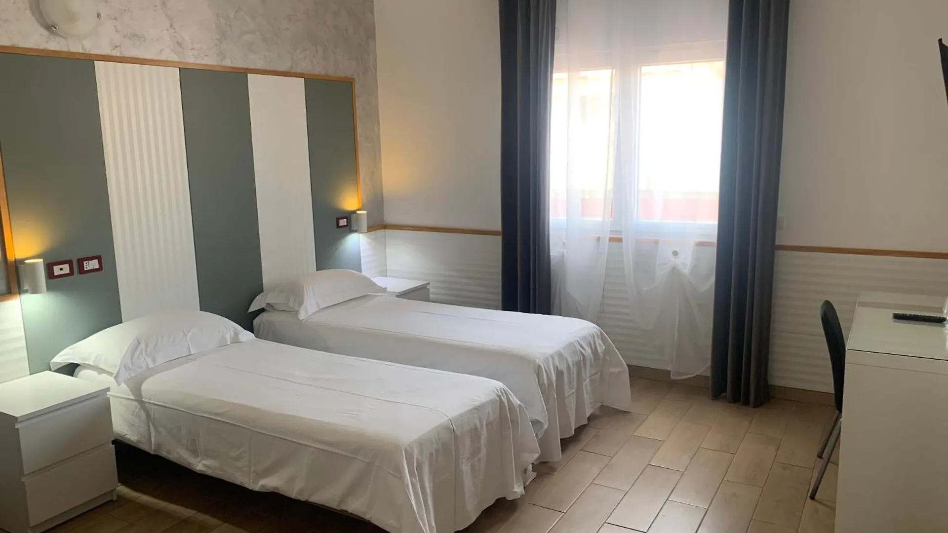 Hotel Malpensafiera Bernate Ticino 3*,