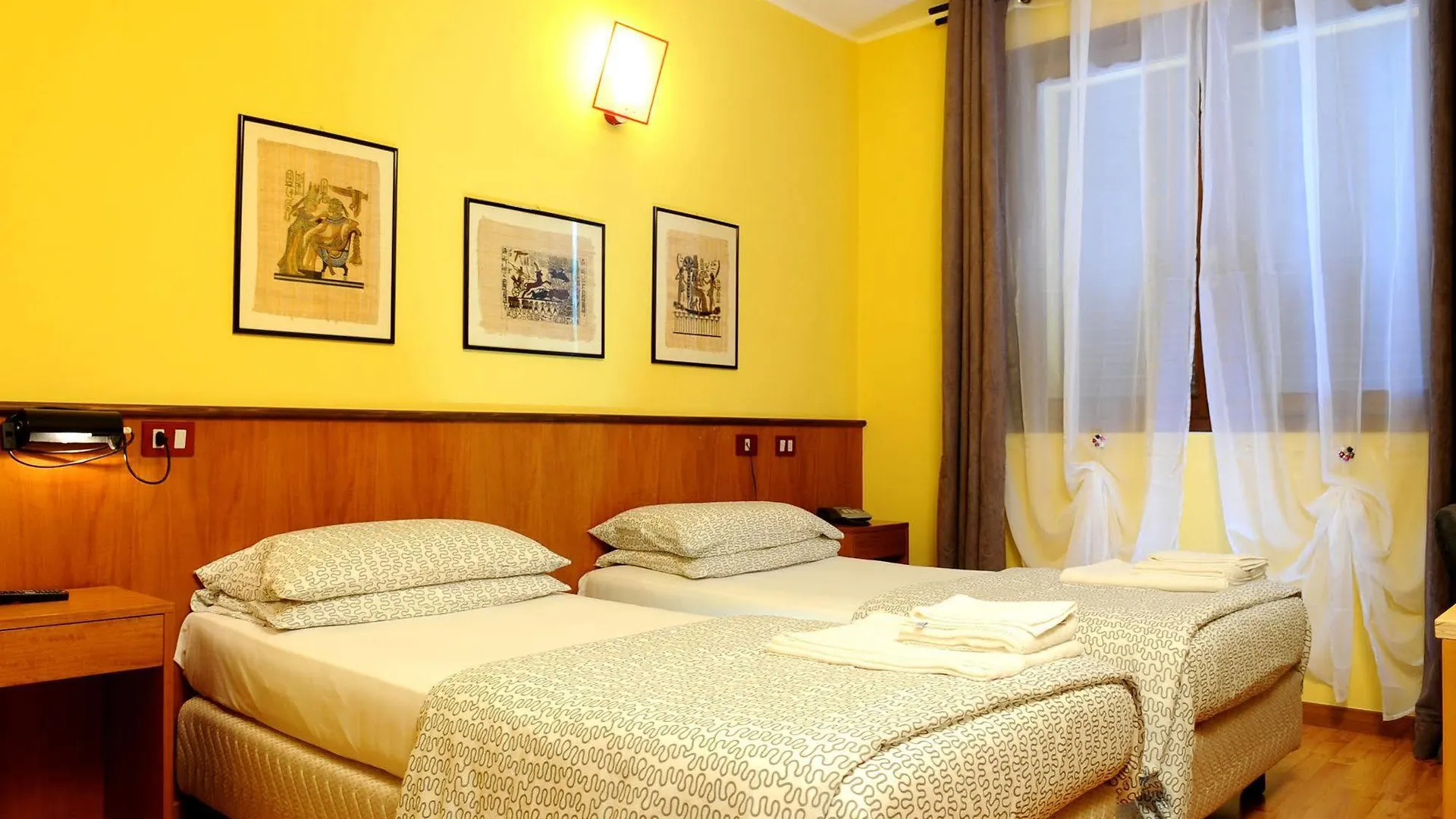 Hotel Malpensafiera Bernate Ticino 3*,  Italien
