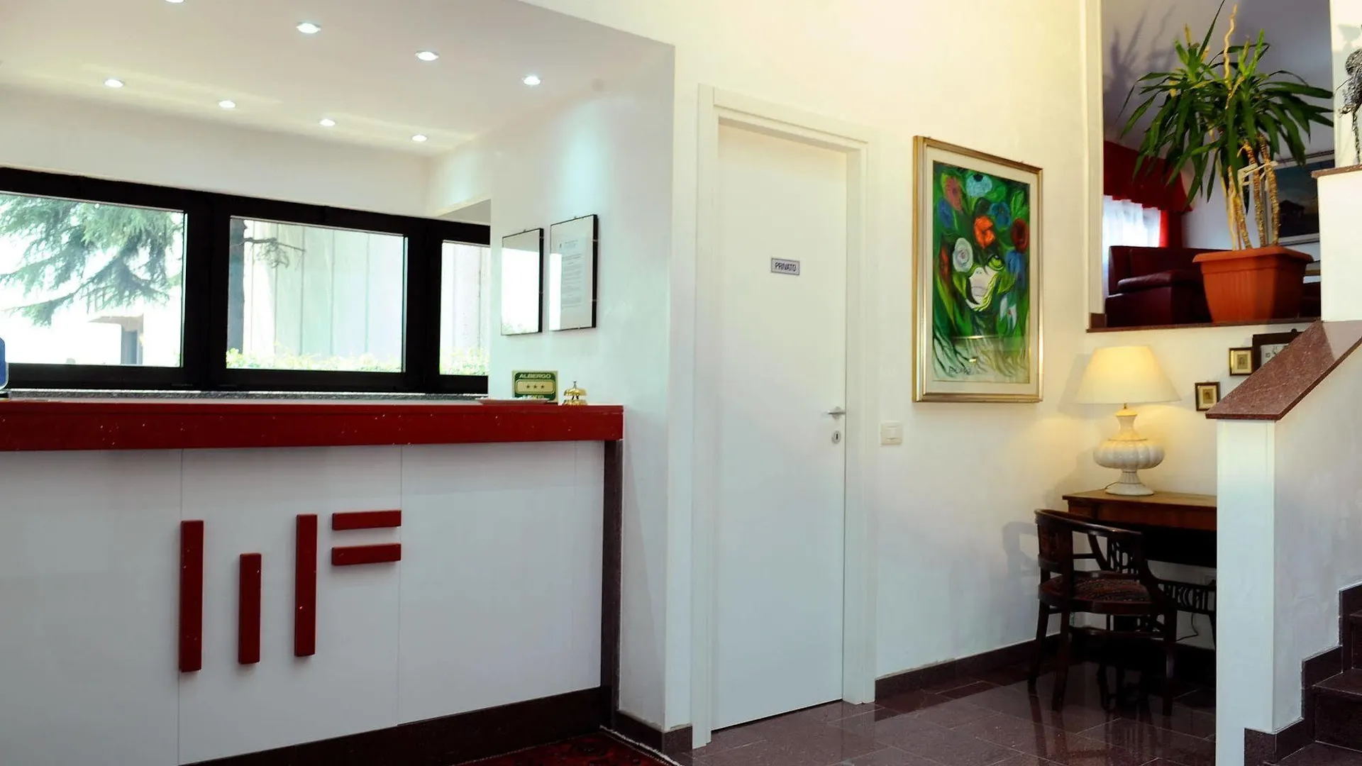 Hotel Malpensafiera Bernate Ticino Lägenhetshotell