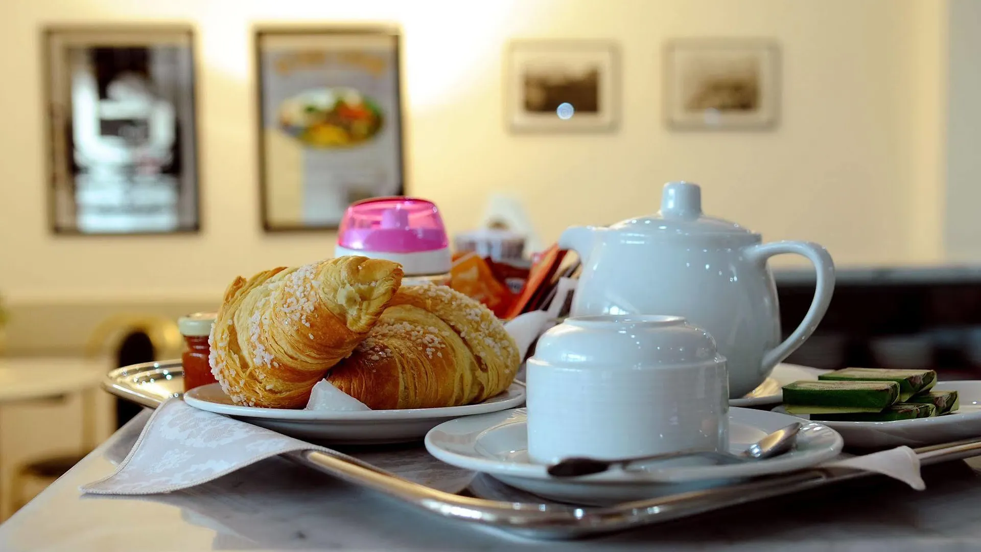 Hotel Malpensafiera Bernate Ticino Italien